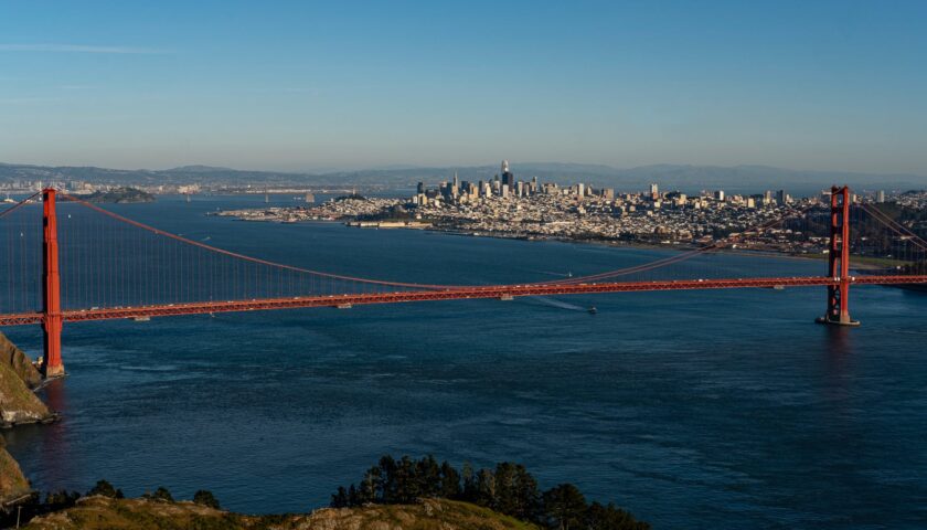 golden gate bridge in san francisco california under blue sky